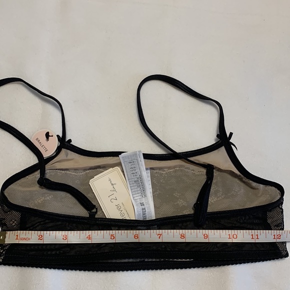NWT Forever 21 Black Lacey Bralette 34A - Picture 5 of 5